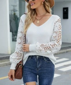 Flash Sale 🤩 Z Avenue White Lace-Sleeve V-Neck Sweater - 👩 Women 🛒