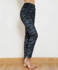 Hot Sale 🛒 Z Avenue Gray & Black Zebra Leggings - 👩 Women 👏