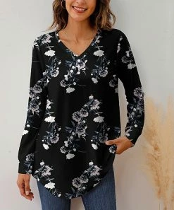 Brand new π Z Avenue Black & White Floral Button-Front V-Neck Long-Sleeve Tunic - π© Women π―